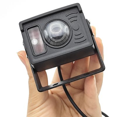 Fotocamere di sicurezza a prova d'acqua per camion con angolo di visione di 170 gradi e risoluzione 720P/1080P